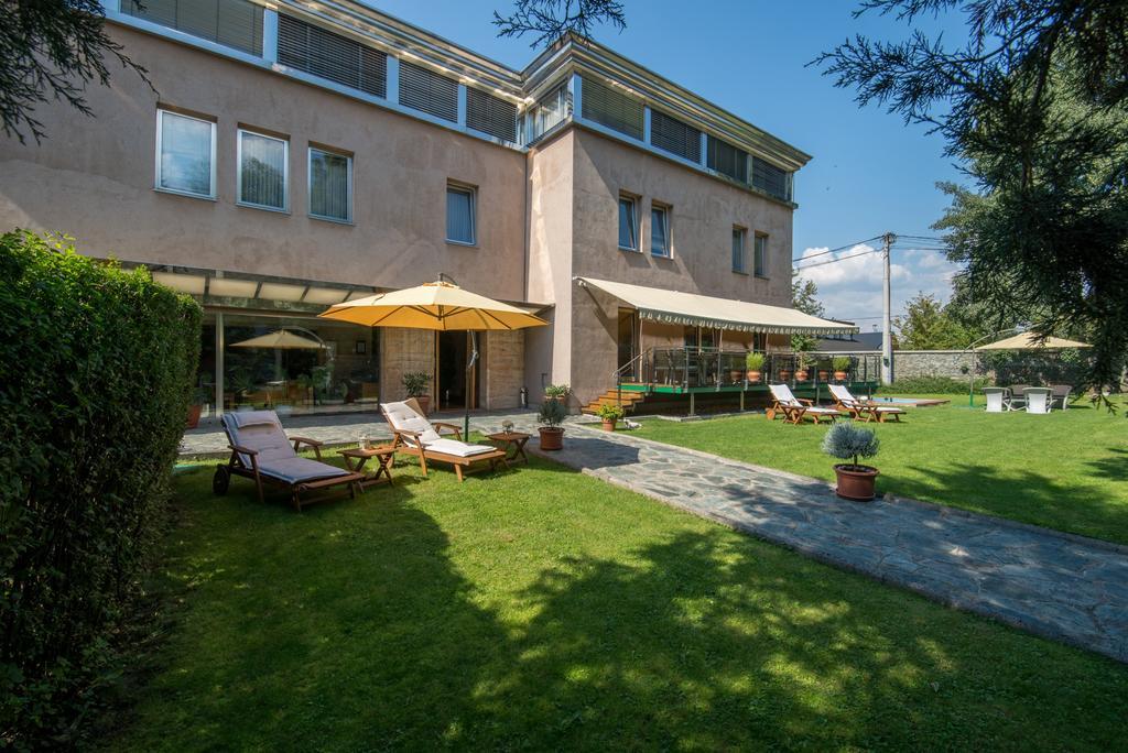 Hotel By Gastroid Ilidža エクステリア 写真
