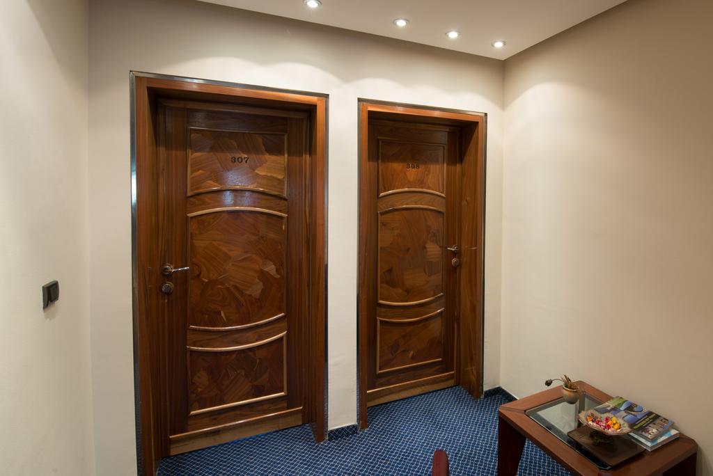 Hotel By Gastroid Ilidža 部屋 写真