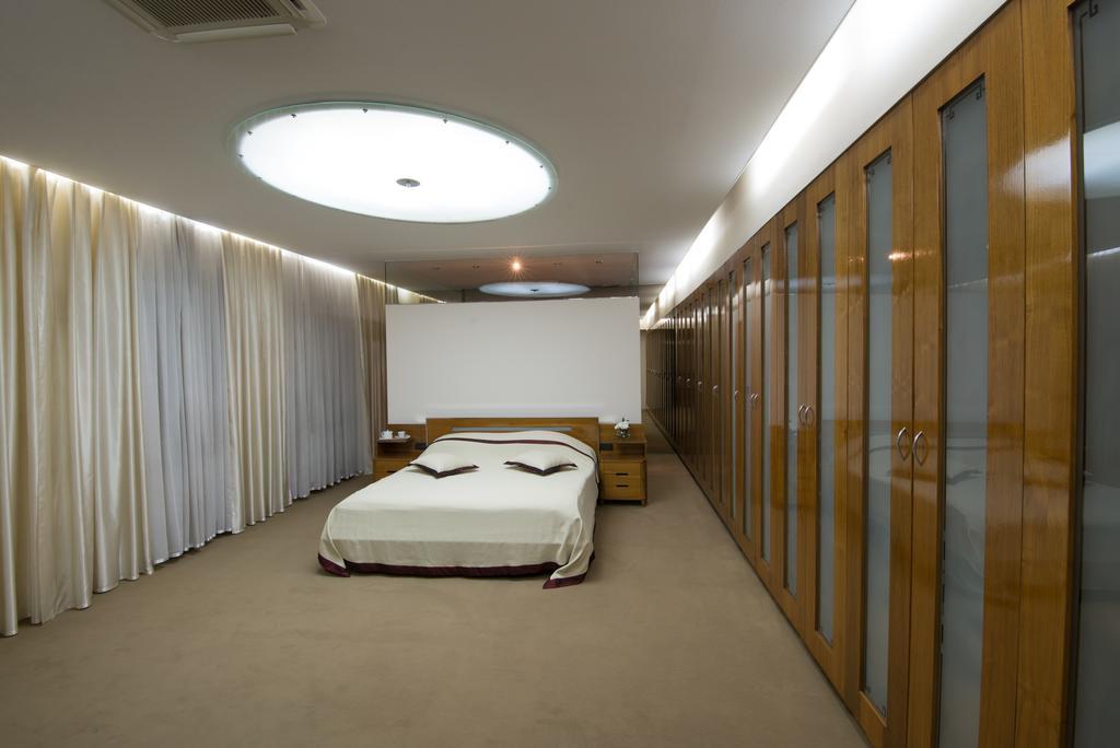 Hotel By Gastroid Ilidža エクステリア 写真